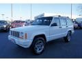 Stone White - Cherokee Classic 4x4 Photo No. 6