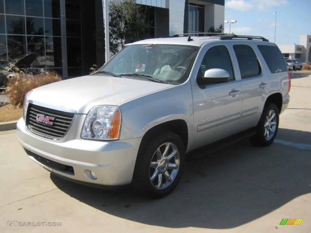 Pure Silver Metallic GMC Yukon