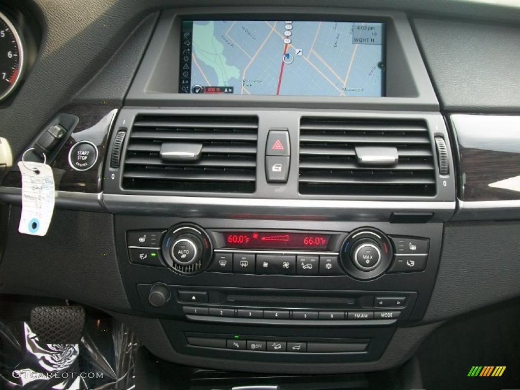 2011 BMW X6 xDrive50i Controls Photo #46097000