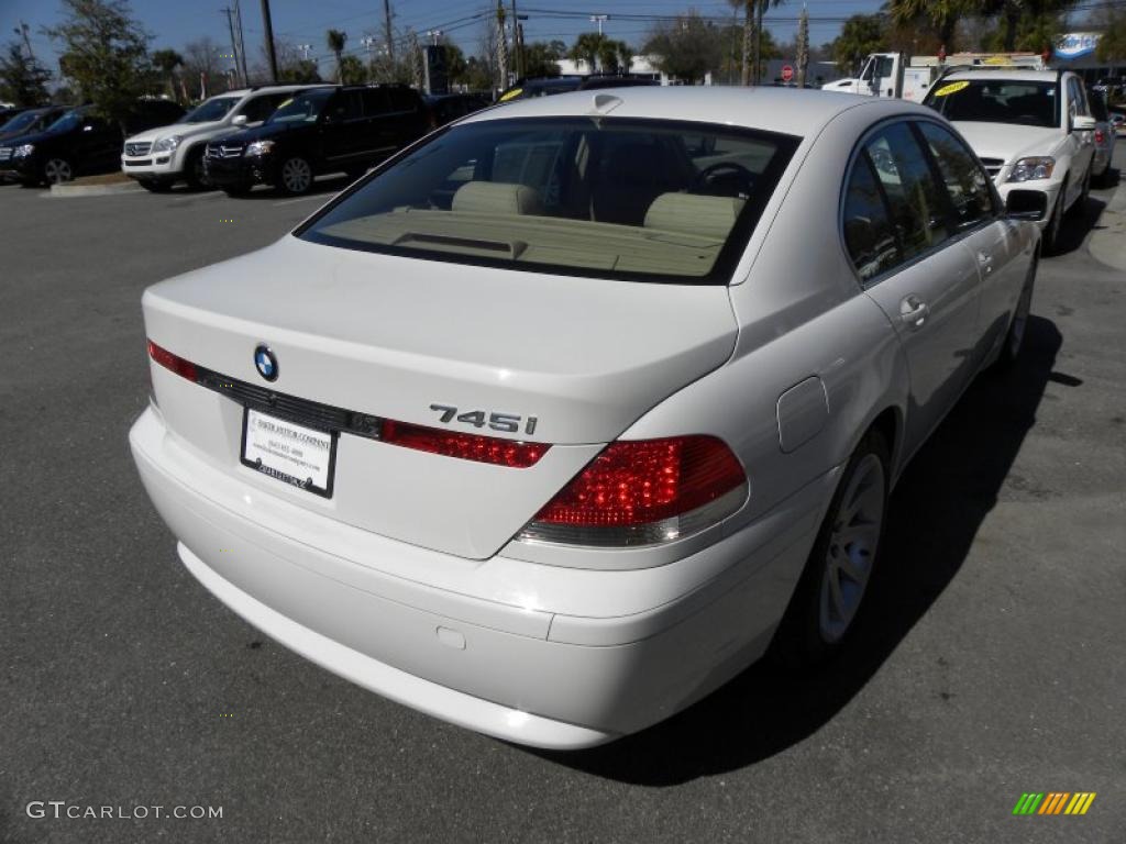 2003 7 Series 745i Sedan - Alpine White / Dark Beige/Beige III photo #14