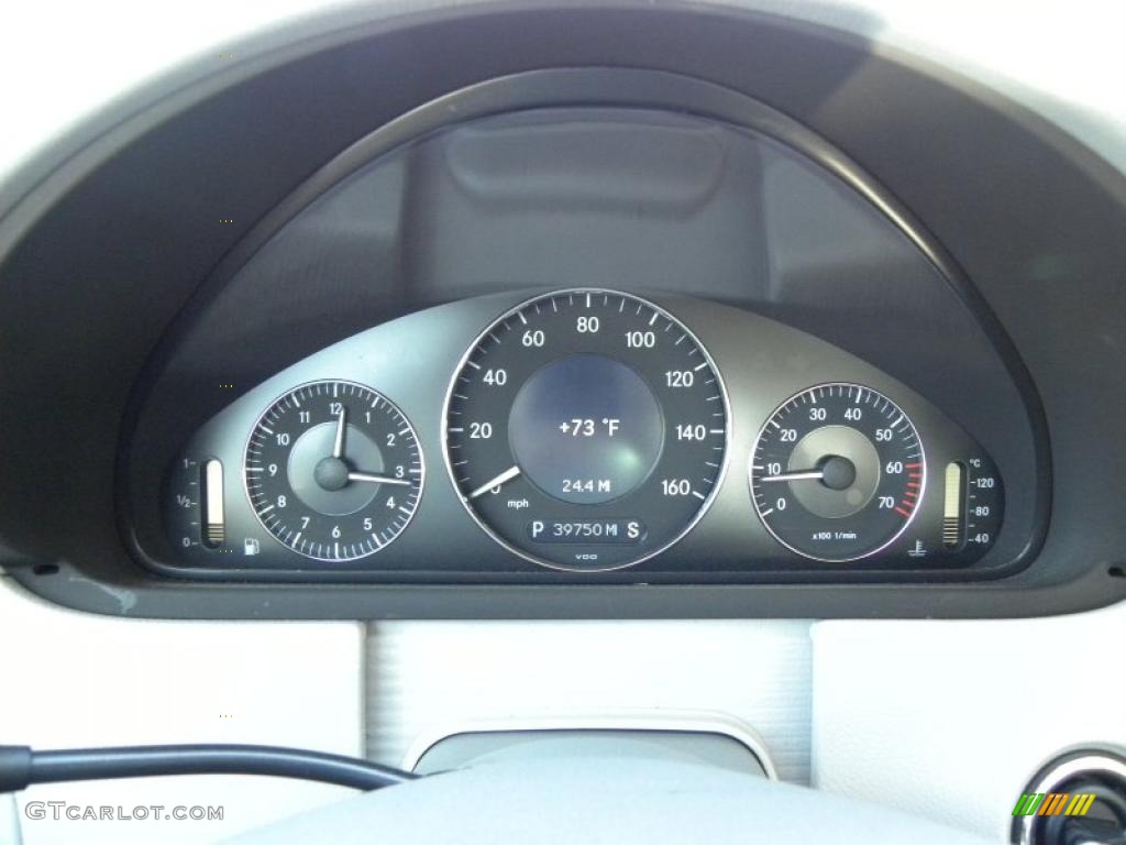 2005 Mercedes-Benz CLK 320 Cabriolet Gauges Photo #46099283