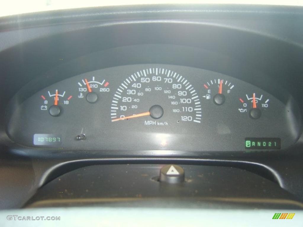 2002 Dodge Ram Van 3500 Passenger Gauges Photo #46100435