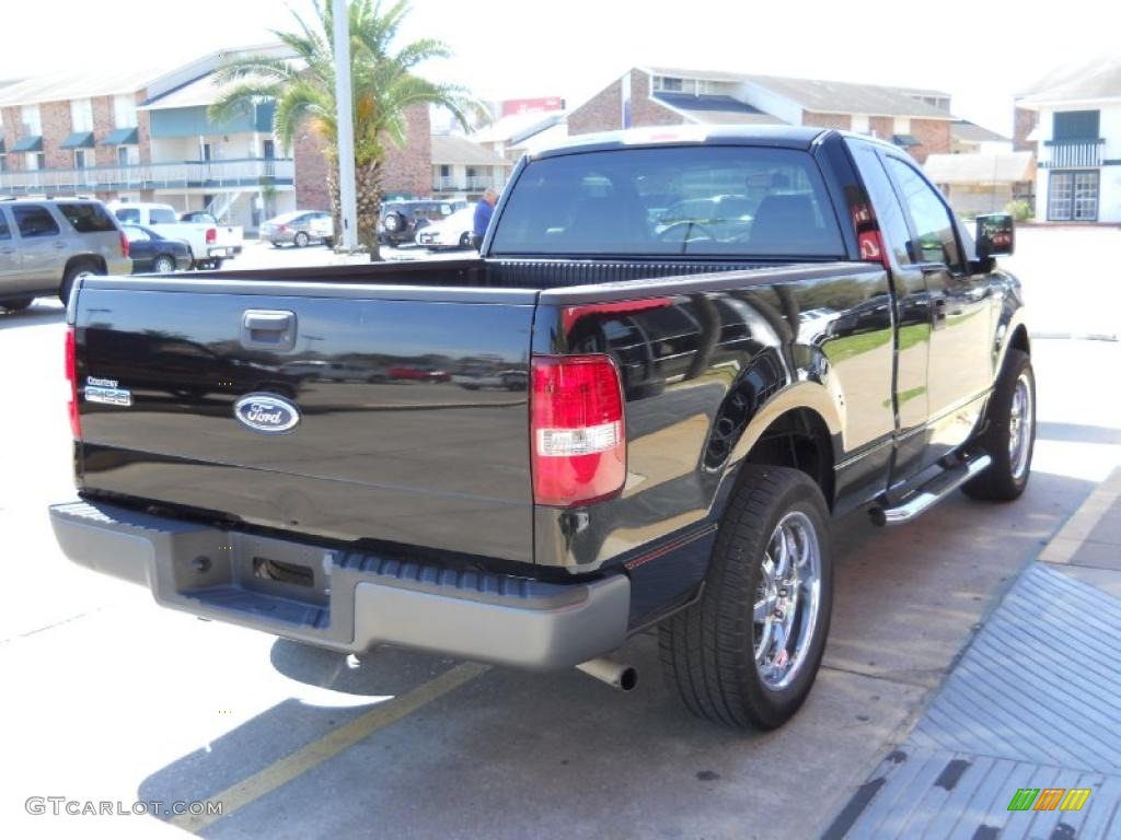 2006 F150 XL Regular Cab - Black / Medium Flint photo #5