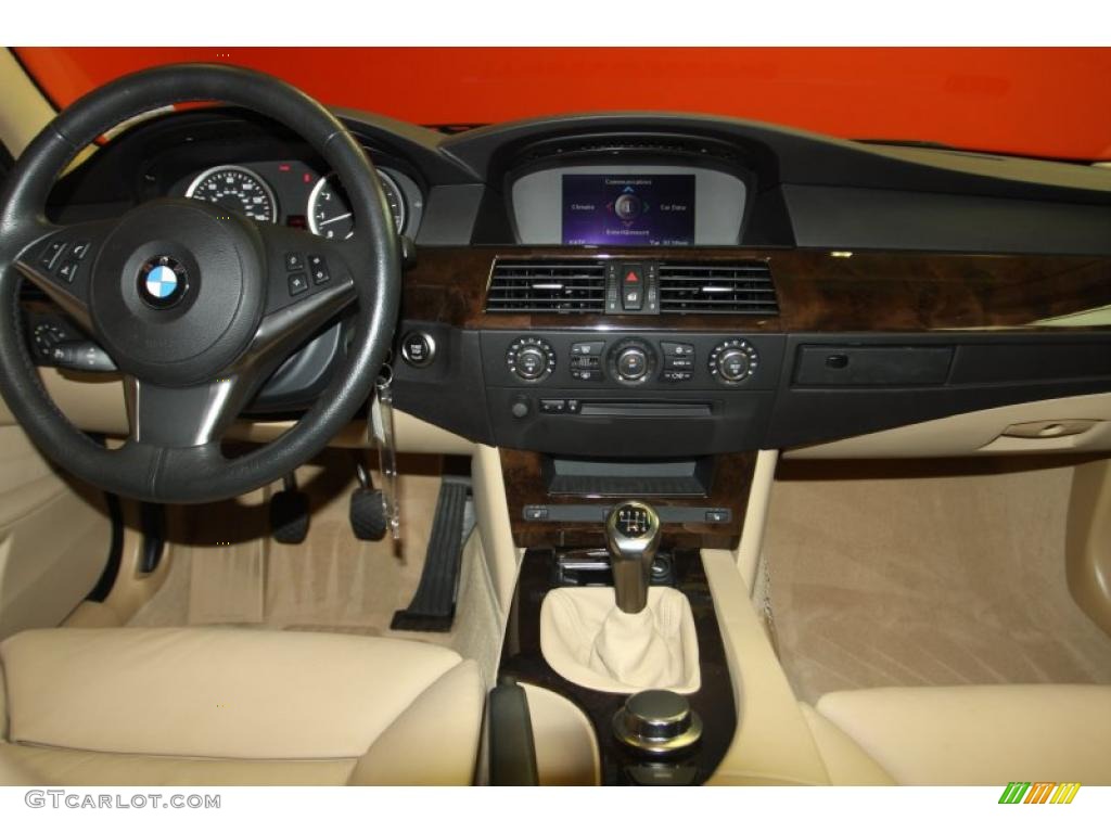 2007 BMW 5 Series 530xi Sport Wagon Beige Dashboard Photo #46104815