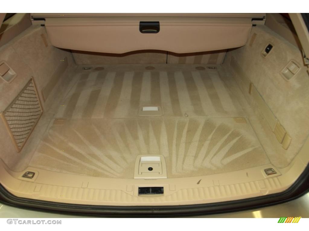 2007 BMW 5 Series 530xi Sport Wagon Trunk Photo #46105172
