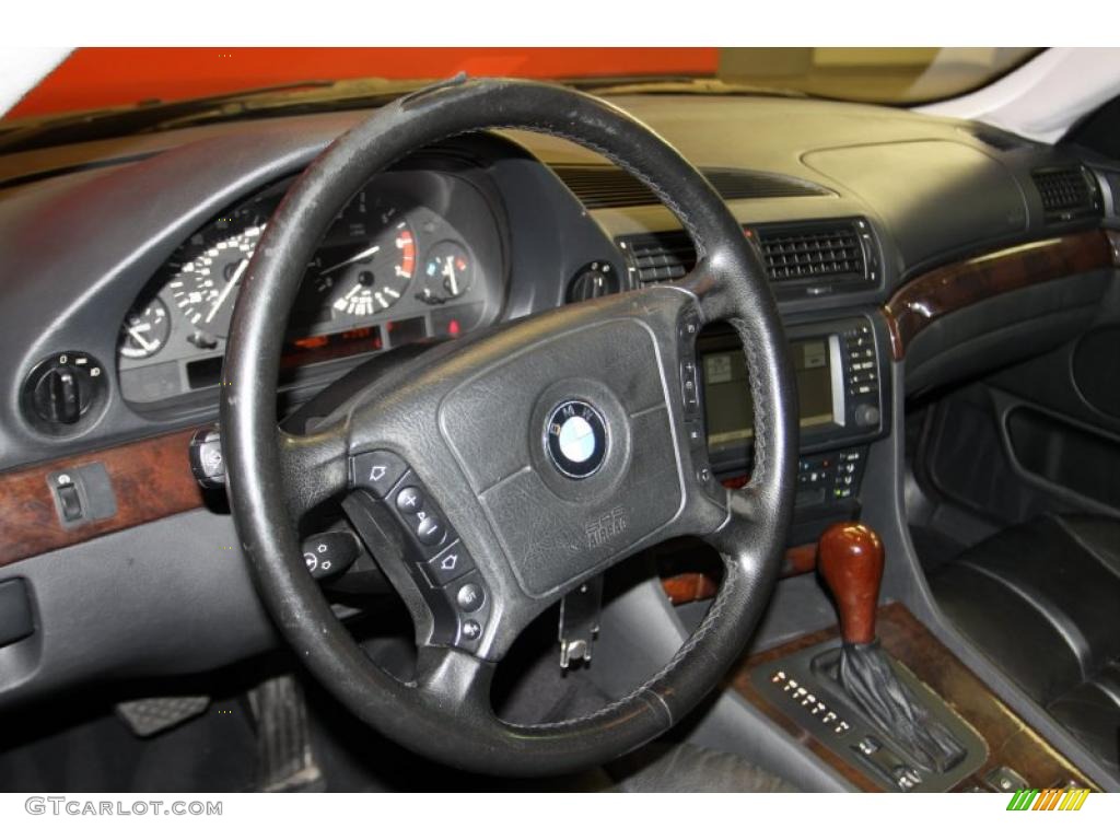 2001 BMW 7 Series 740i Sedan Black Steering Wheel Photo #46106330