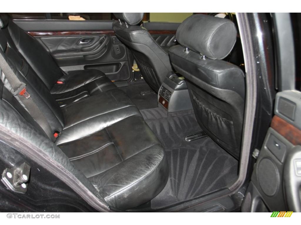 Black Interior 2001 BMW 7 Series 740i Sedan Photo #46106678