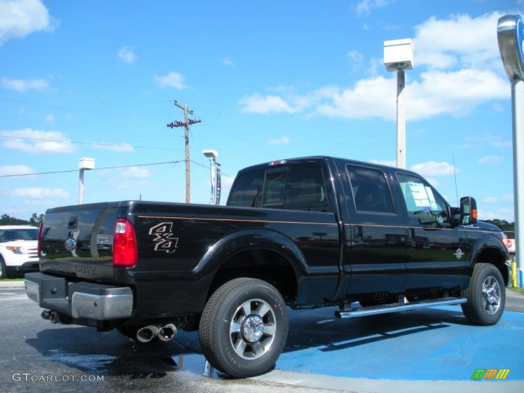 Tuxedo Black Metallic 2011 Ford F250 Super Duty Lariat Crew Cab 4x4 Exterior Photo #46107488