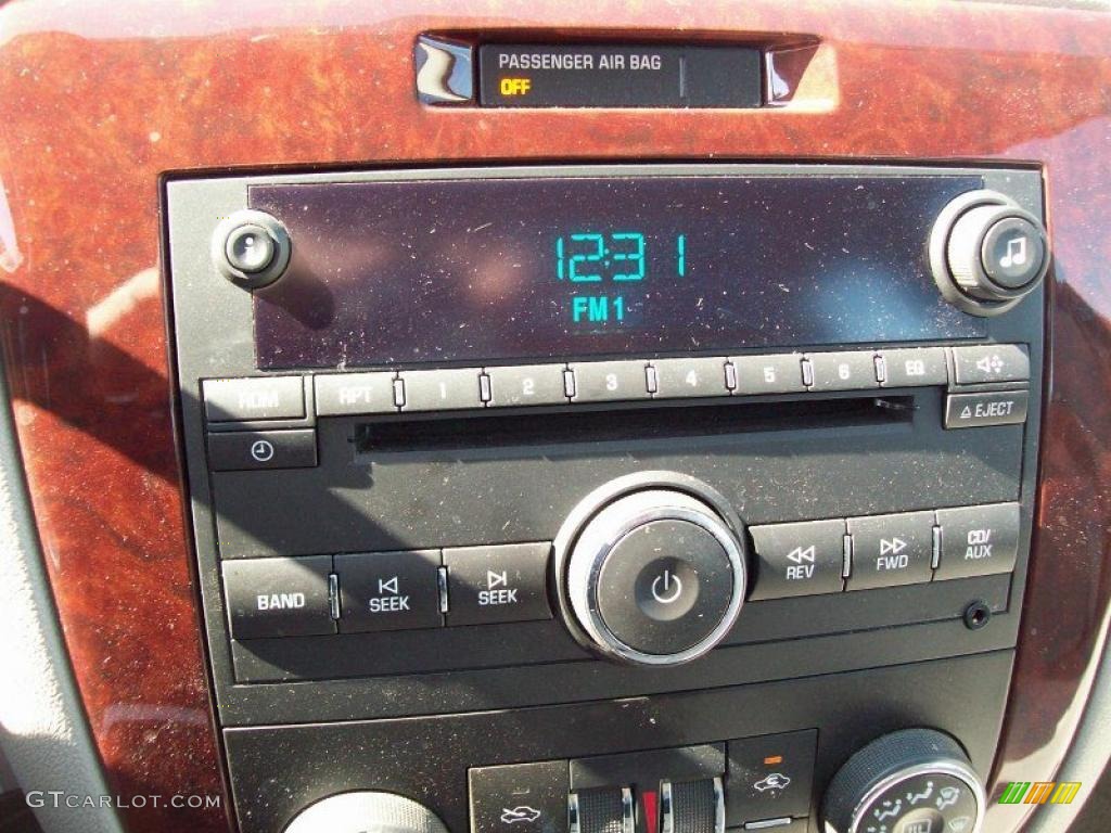 2007 Chevrolet Impala LT Controls Photo #46107629