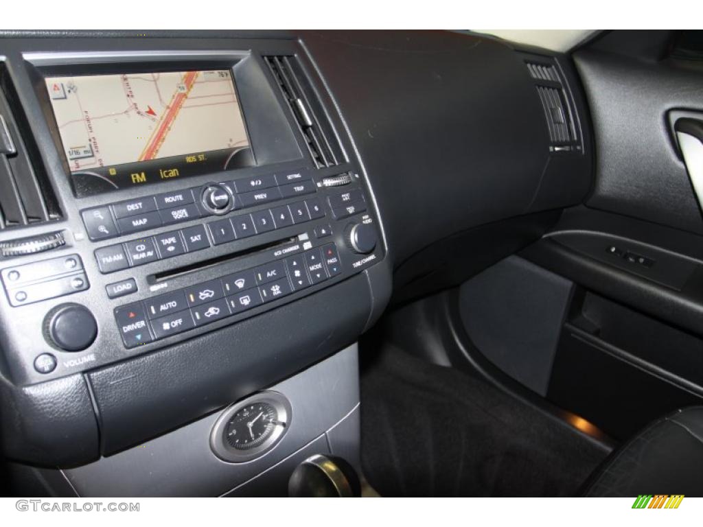 2003 Infiniti FX 35 Controls Photo #46107734