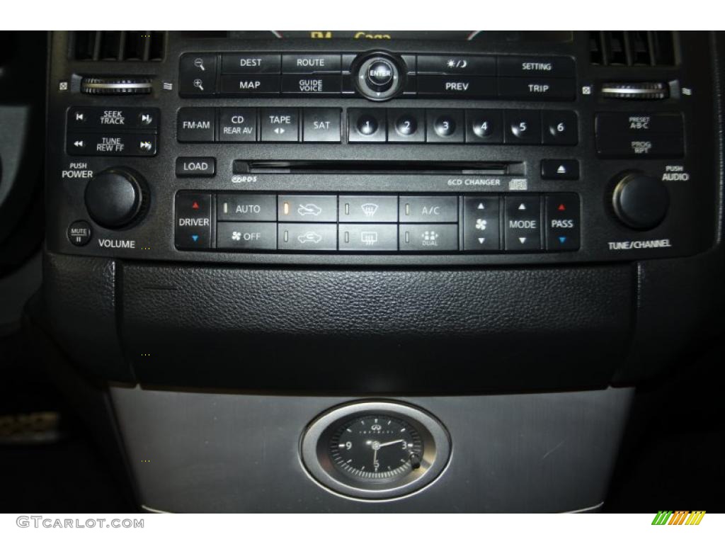 2003 Infiniti FX 35 Controls Photo #46107764