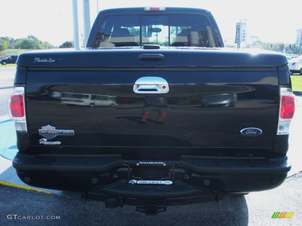 2005 Ford F250 Super Duty Harley Davidson Crew Cab 4x4 Marks and Logos Photo #46108442