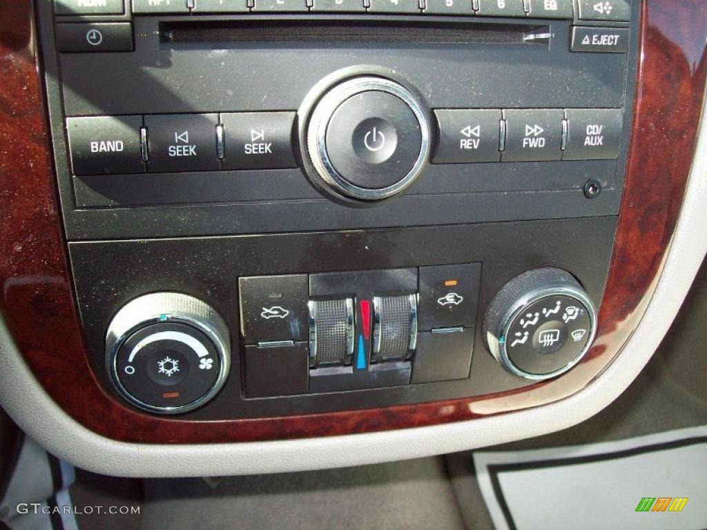 2007 Chevrolet Impala LT Controls Photo #46108829