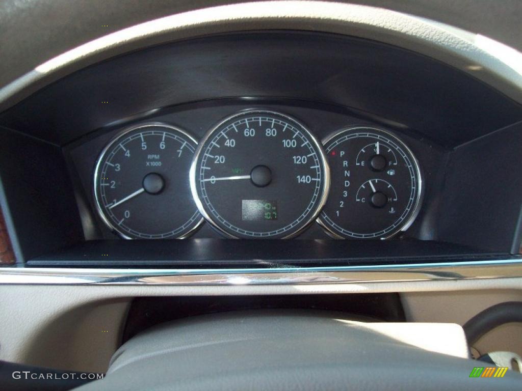2006 Buick LaCrosse CX Gauges Photo #46109042