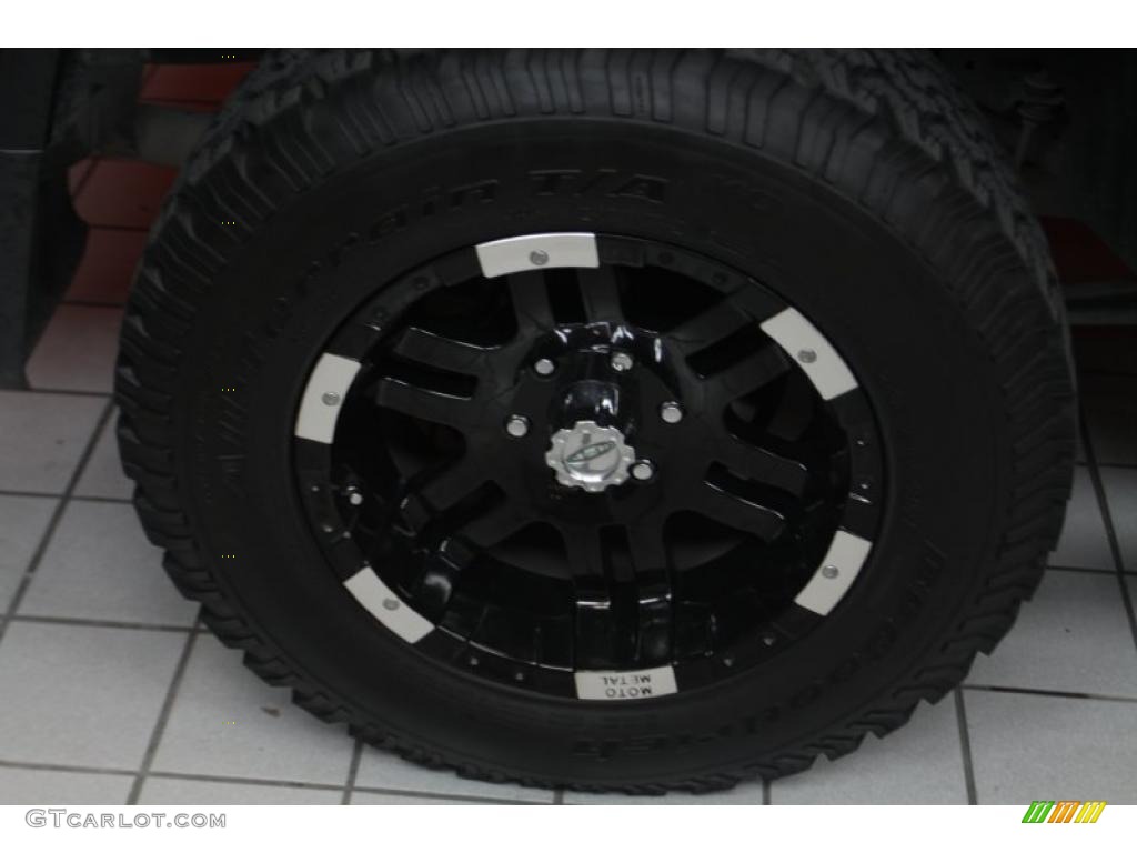 2007 Toyota FJ Cruiser 4WD Custom Wheels Photo #46110437