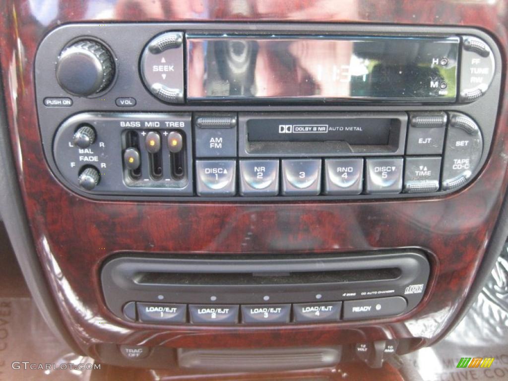 2000 Chrysler Concorde LXi Controls Photo #46114106