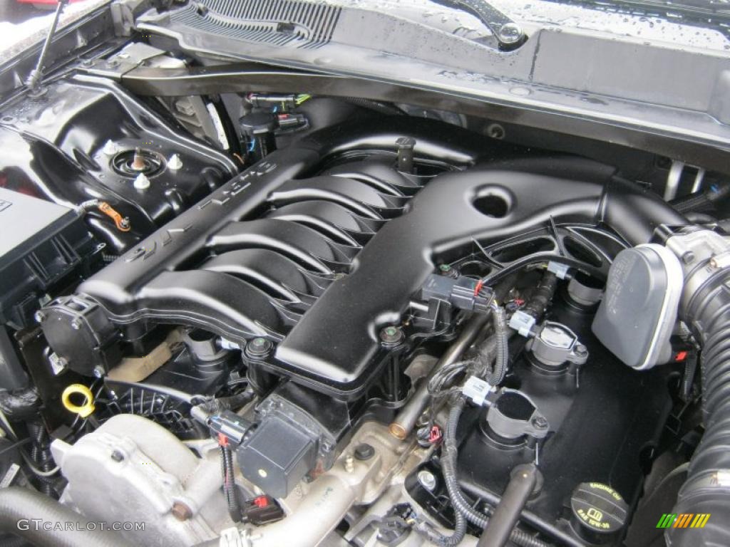 2008 Chrysler 300 Limited 3.5 Liter SOHC 24-Valve V6 Engine Photo #46114685