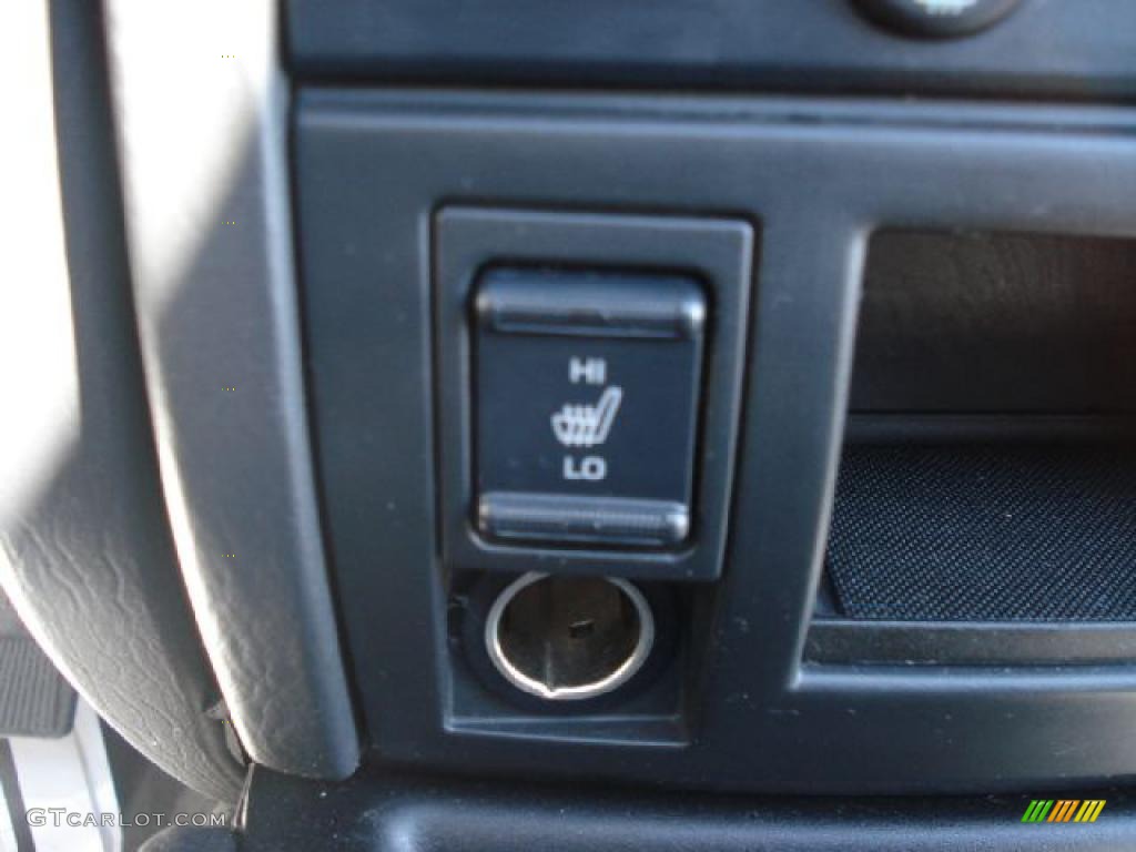 2004 Grand Cherokee Overland 4x4 - Brillant Black Crystal Pearl / Dark Slate Gray photo #23
