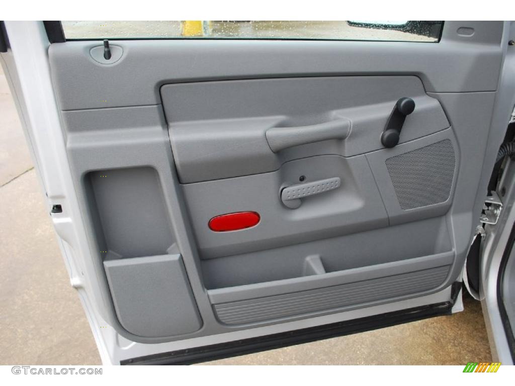 2007 Dodge Ram 2500 ST Regular Cab Medium Slate Gray Door Panel Photo #46116287