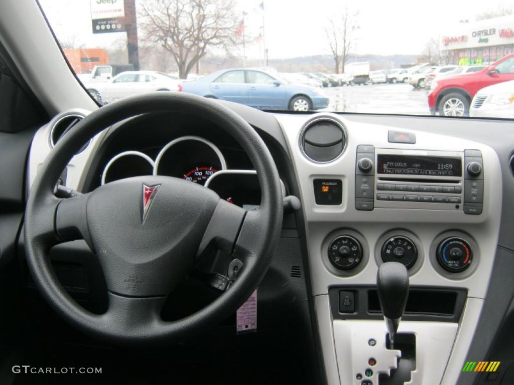 2010 Vibe 2.4L - Carbon Gray Metallic / Ebony photo #4