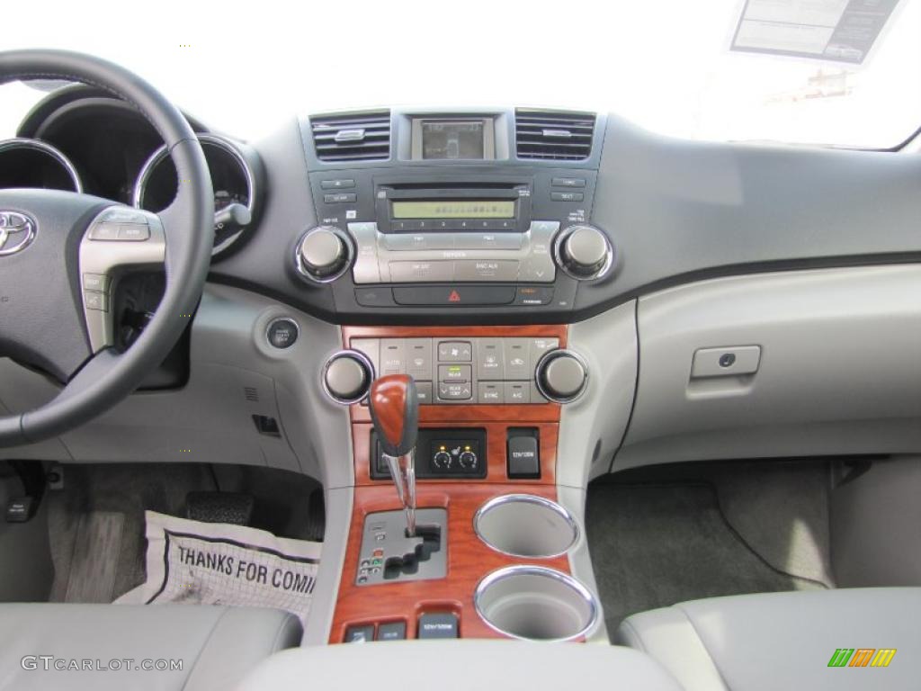 2009 Highlander Limited 4WD - Blizzard White Pearl / Sand Beige photo #16