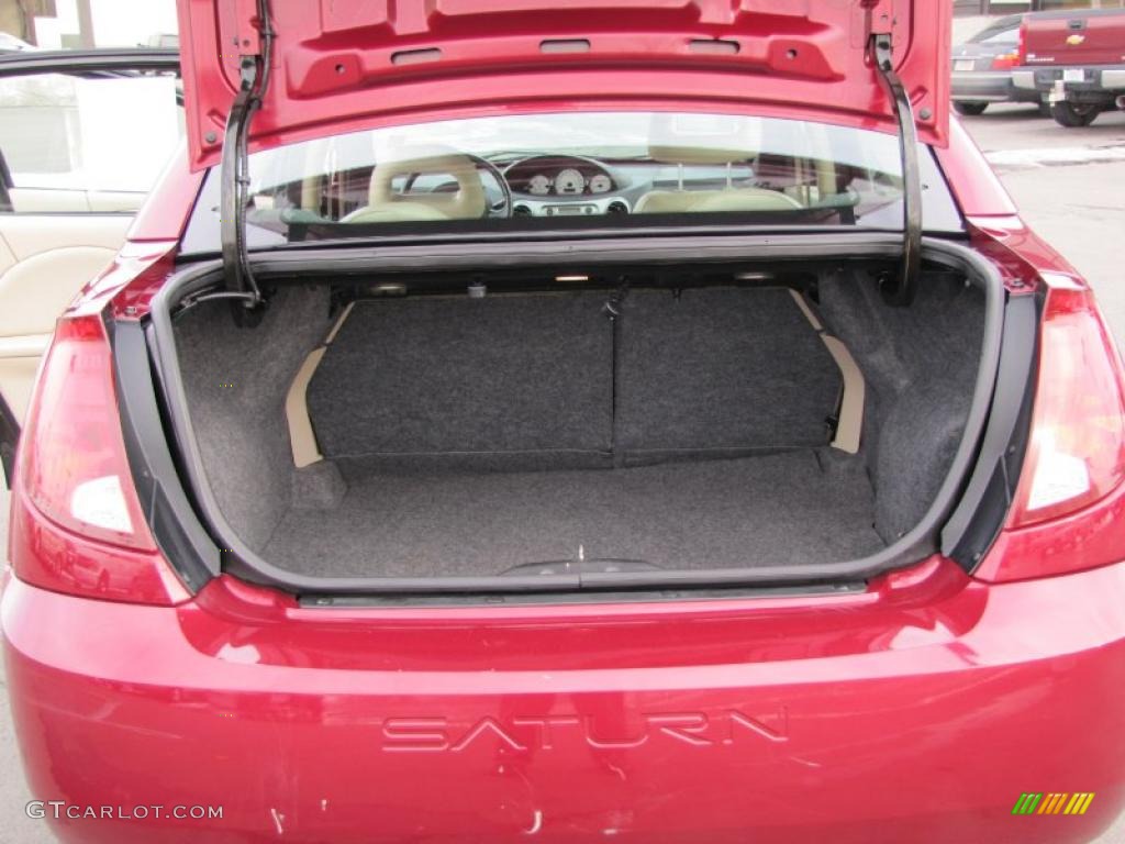 2004 Saturn ION 3 Sedan Trunk Photo #46117592