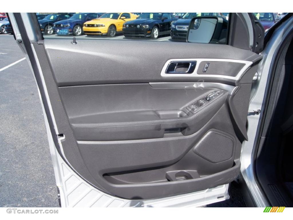 2011 Ford Explorer XLT Charcoal Black Door Panel Photo #46117982