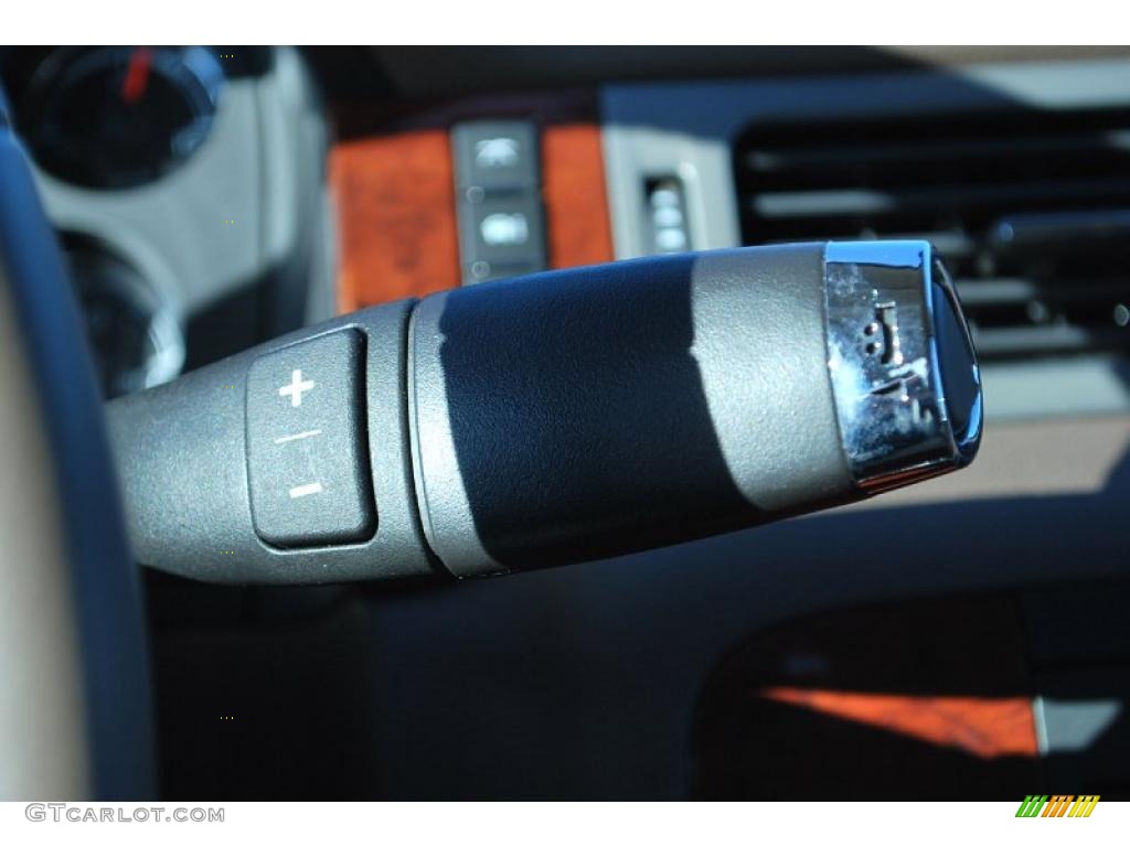 2011 Chevrolet Avalanche LTZ 6 Speed Automatic Transmission Photo #46118150