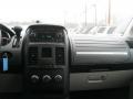 Stone White - Grand Caravan SE Photo No. 19