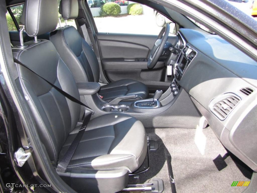 Black Interior 2011 Chrysler 200 Limited Photo #46121127