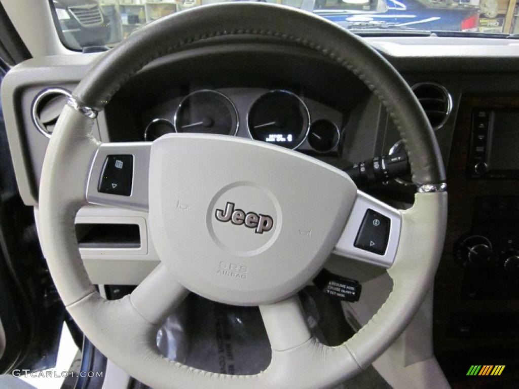 2010 Jeep Commander Limited 4x4 Dark Khaki/Light Graystone Steering Wheel Photo #46121136