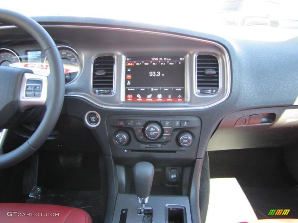 2011 Dodge Charger R/T Plus Controls Photo #46121592
