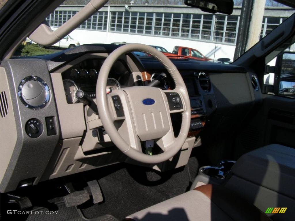 2009 F250 Super Duty Cabelas Edition Crew Cab 4x4 - Forest Green Metallic / Medium Stone/Dark Rust photo #11