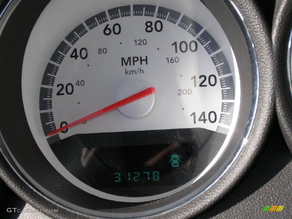 2010 Charger SXT - Stone White / Dark Slate Gray photo #15