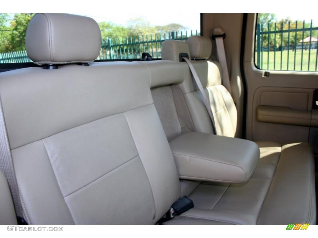 2006 F150 Lariat SuperCrew 4x4 - Smokestone Metallic / Tan photo #56