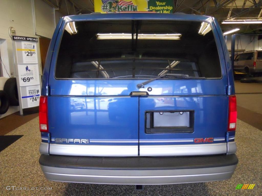 Cadet Blue Metallic 2001 GMC Safari SLE AWD Exterior Photo #46125441