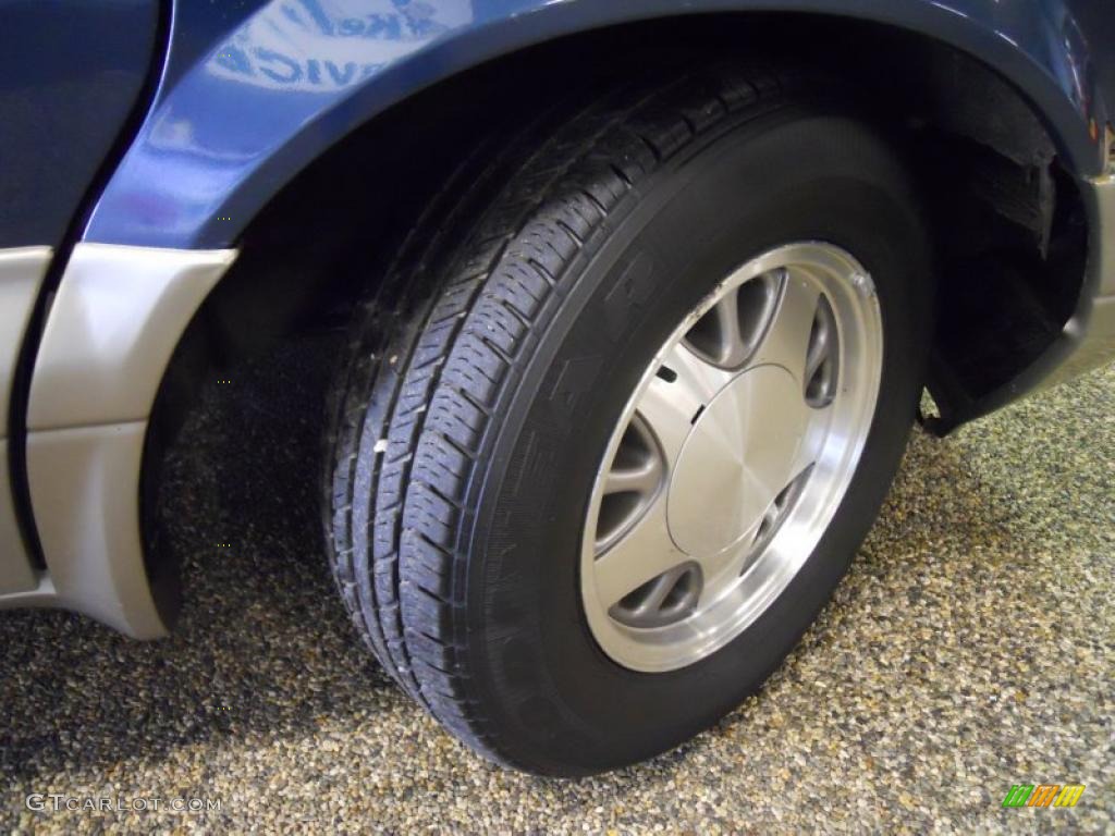 2001 Safari SLE AWD - Cadet Blue Metallic / Pewter photo #10