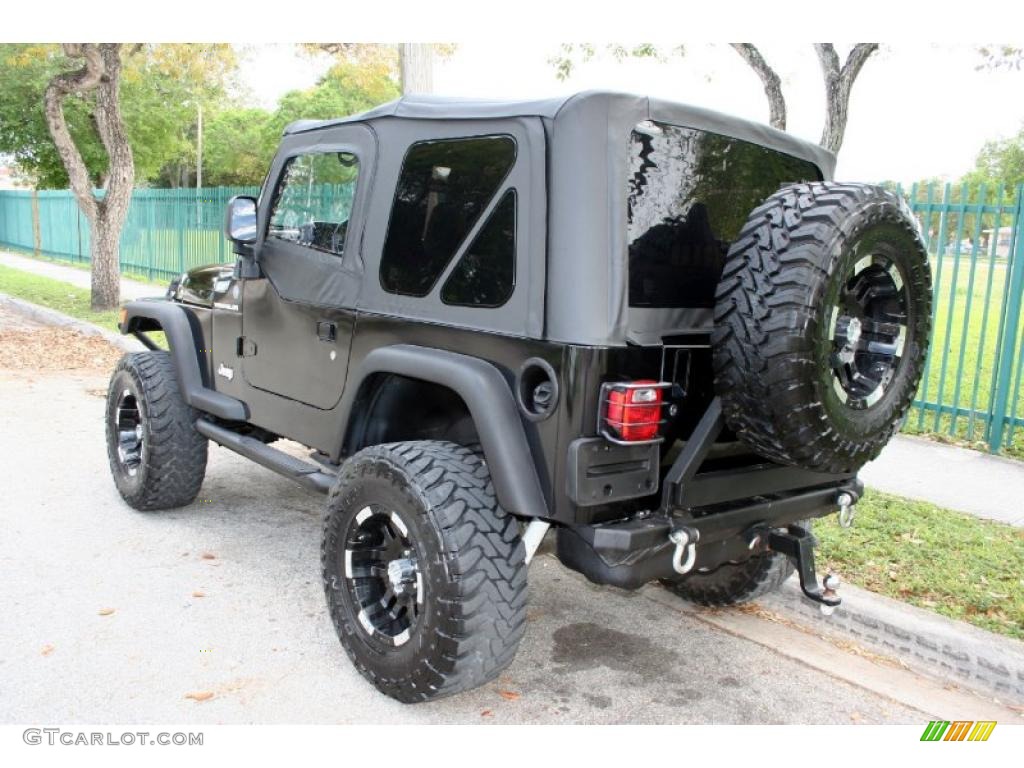 2004 Wrangler X 4x4 - Black / Khaki photo #7