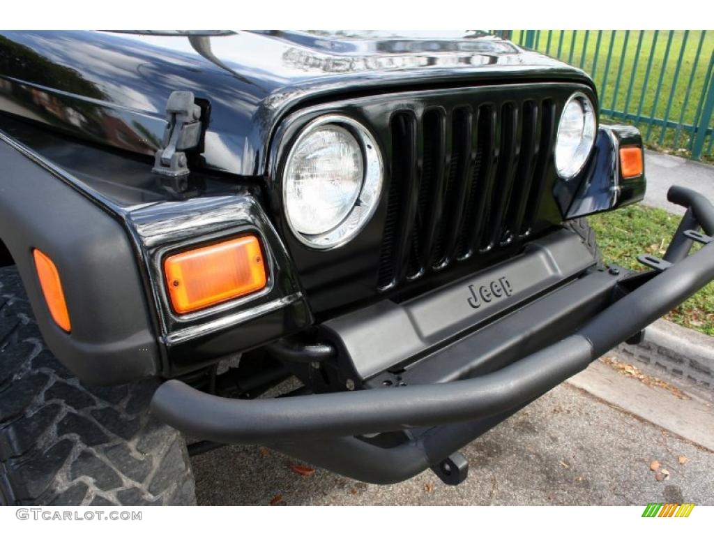 2004 Wrangler X 4x4 - Black / Khaki photo #21