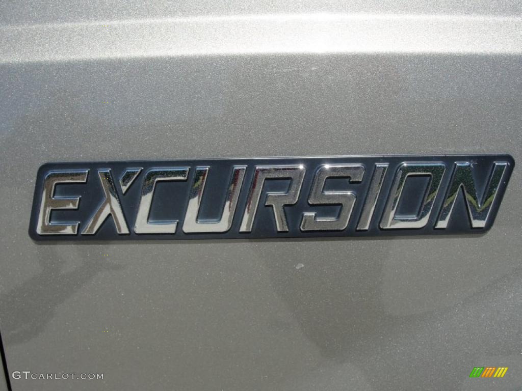 2003 Ford Excursion Limited Marks and Logos Photo #46128619