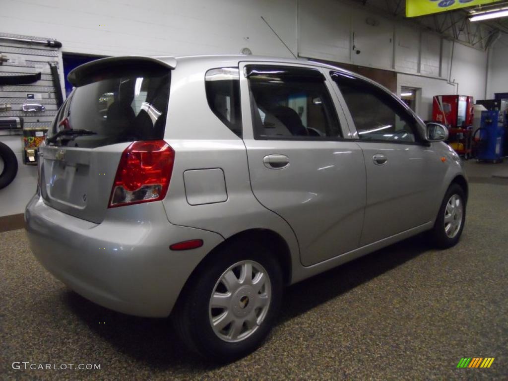 Galaxy Silver Metallic 2004 Chevrolet Aveo LS Hatchback Exterior Photo #46129027