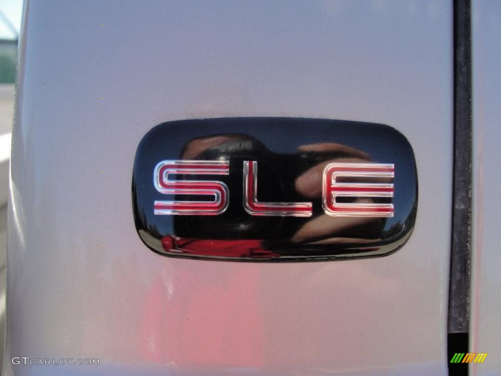 2005 GMC Sierra 1500 SLE Extended Cab 4x4 Marks and Logos Photo #46129327