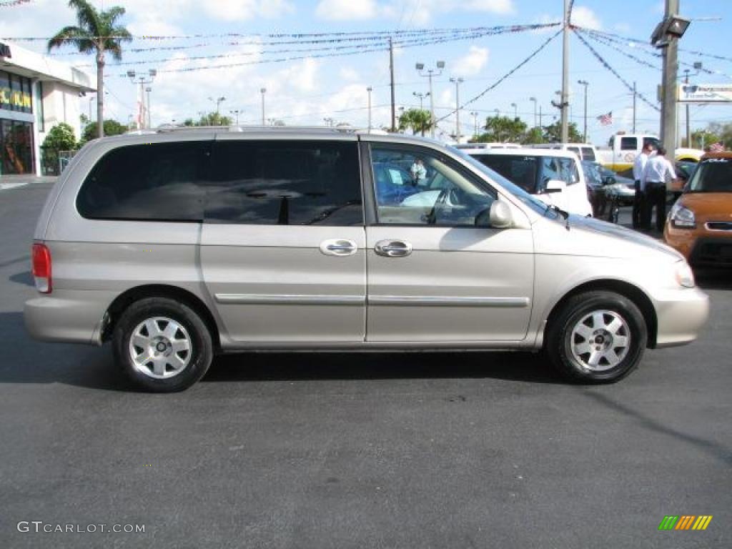 2002 Kia Sedona EX Exterior Photos