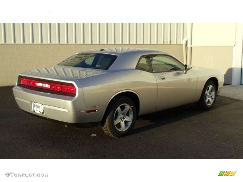 Bright Silver Metallic 2010 Dodge Challenger SE Exterior Photo #46131688