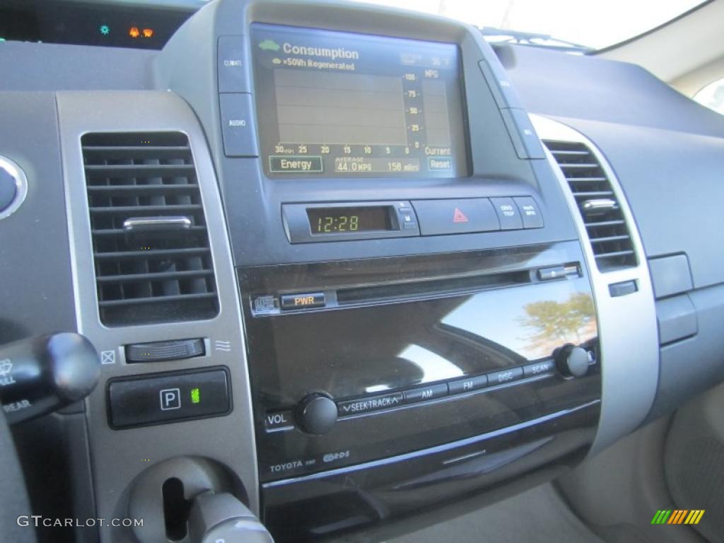 2005 Toyota Prius Hybrid Controls Photo #46132258