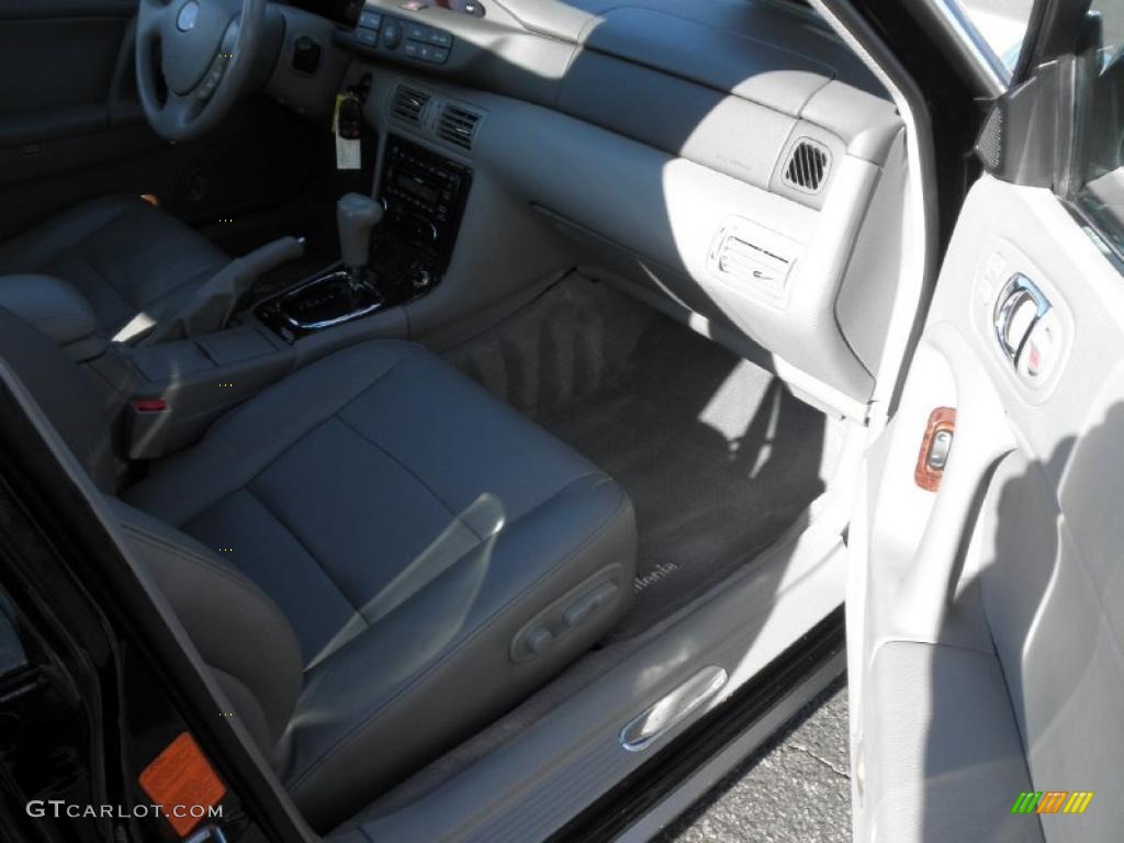 2001 Millenia S - Brilliant Black / Gray photo #19