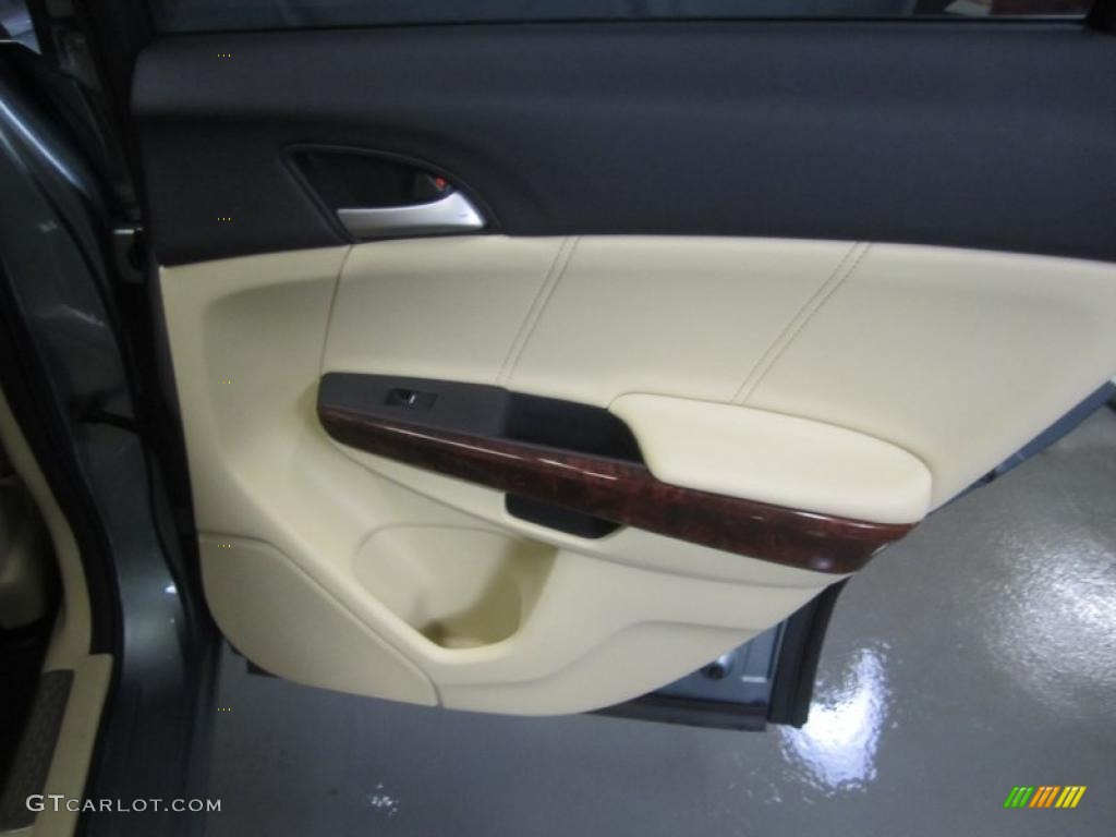 2010 Honda Accord Crosstour EX-L 4WD Ivory Door Panel Photo #46134331