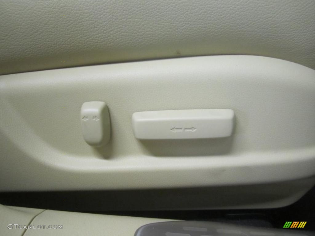 2010 Honda Accord Crosstour EX-L 4WD Controls Photo #46134337