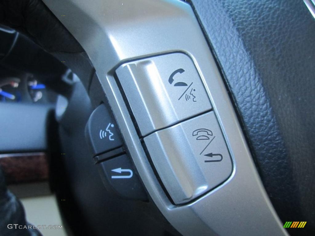2010 Honda Accord Crosstour EX-L 4WD Controls Photo #46134388