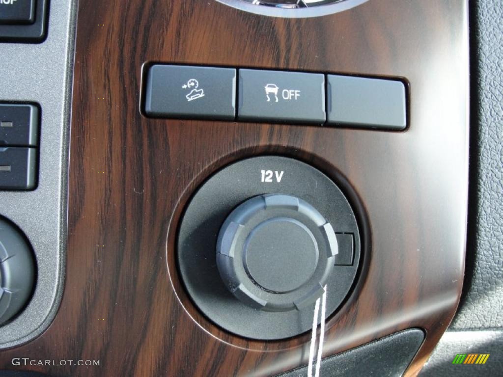 2011 Ford F250 Super Duty Lariat Crew Cab 4x4 Controls Photo #46137463